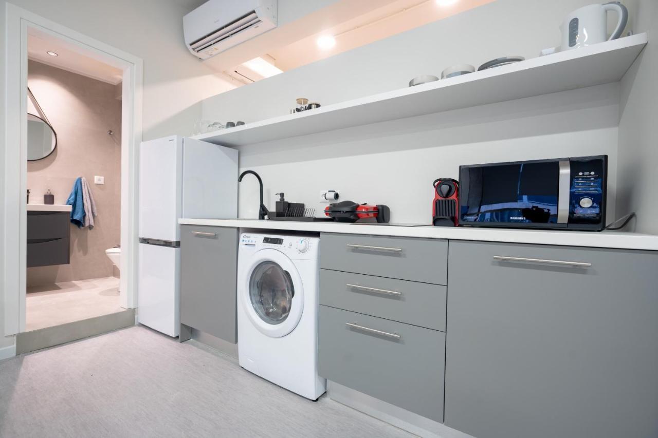 Monastiraki Metro St 2 Bedrooms 6 Pers By Mps Athens Exterior photo